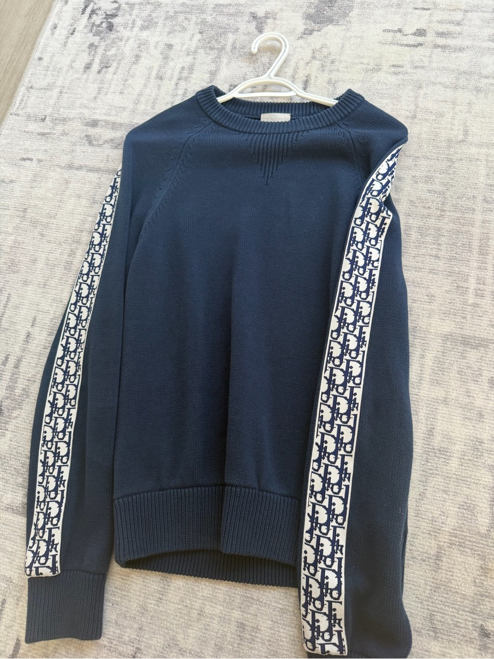 Unisex Dior sweater